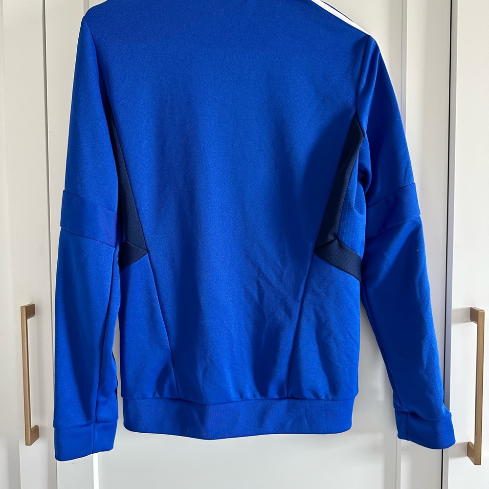 Zip up - Picture 3 of 3